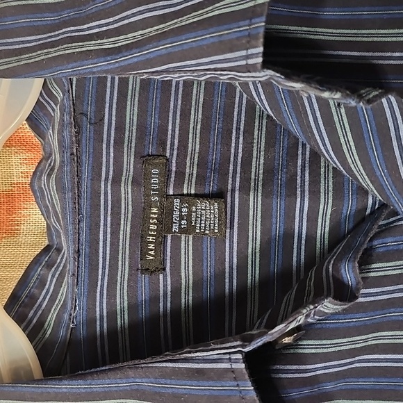 Van Hausen Studio Mens Button Up - Picture 3 of 4